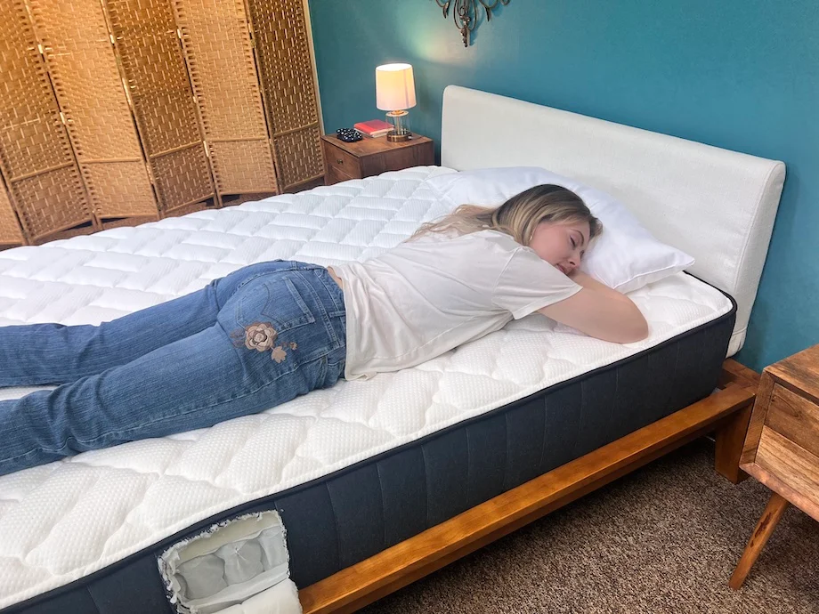 Best Sleeping Positions for a Bloated Stomach 3 Titan Plus average stomach sleeper