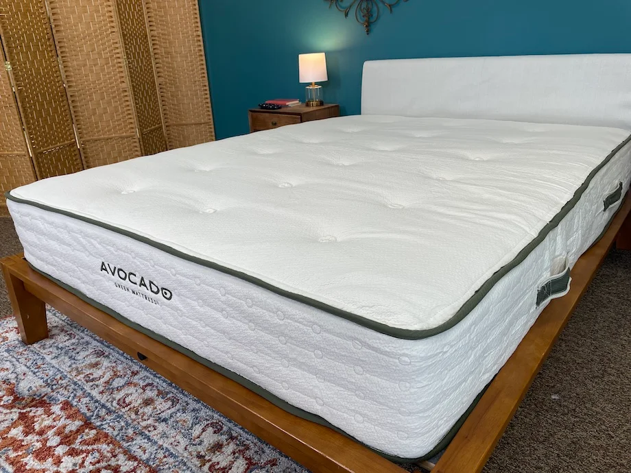 Image of the Avocado Green mattress in the Sleep Advisor studio