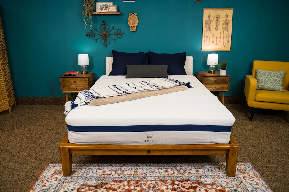 Best Customized Beds (2026) - Expert Tested 14 Helix Midnight Mattress in the Sleep Advisor studio
