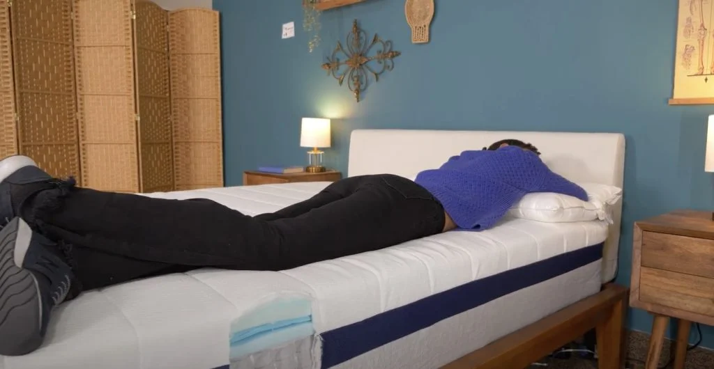 Nolah vs. Helix Mattress Comparison for 2026 7 Helix Midnight Core stomach lightweight
