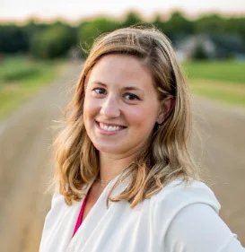 Chaunie Brusie Headshot, RN medical writer