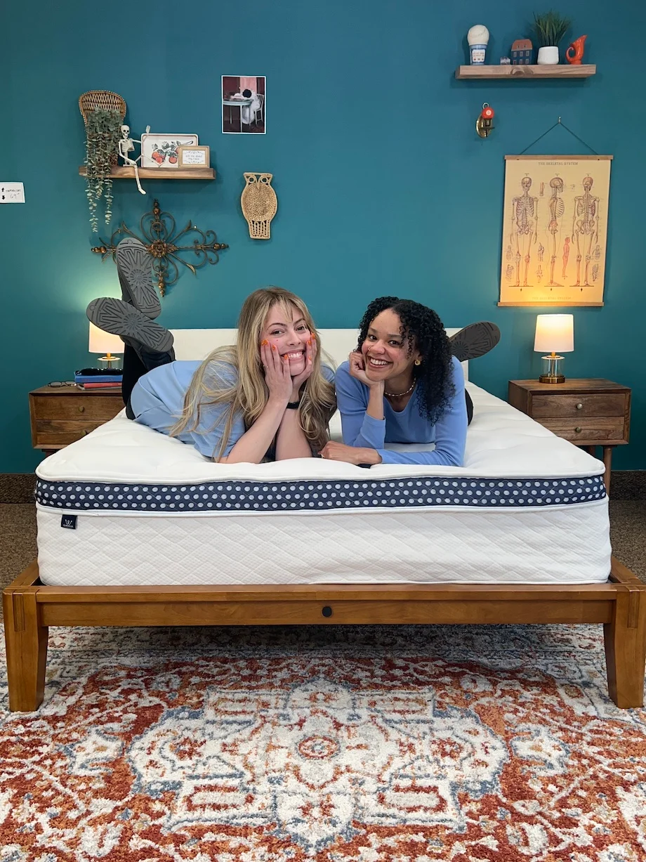 Sleep Advisor team tests the WinkBed mattress